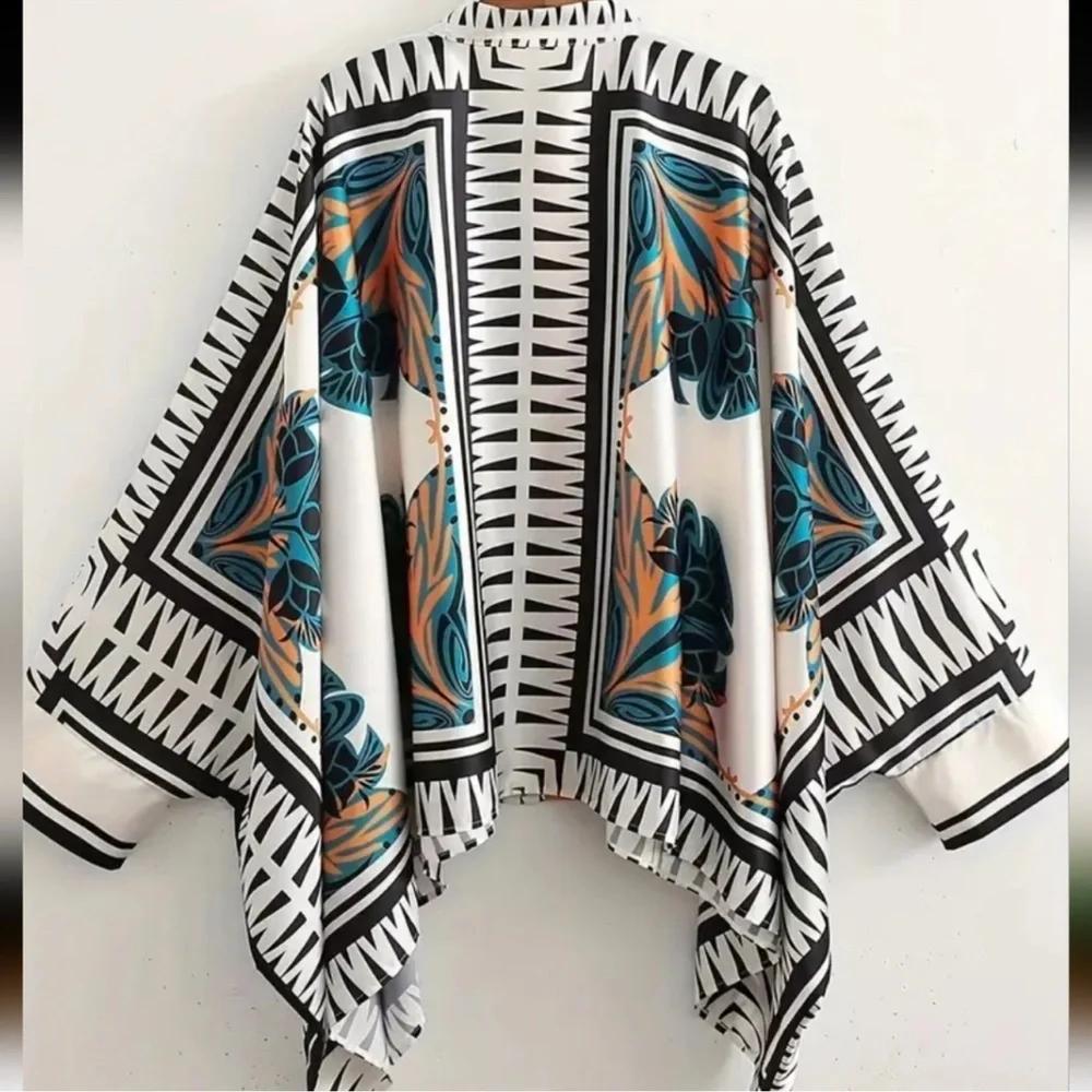 Beautiful jumpsuit for a vacation - Picture 9 of 12